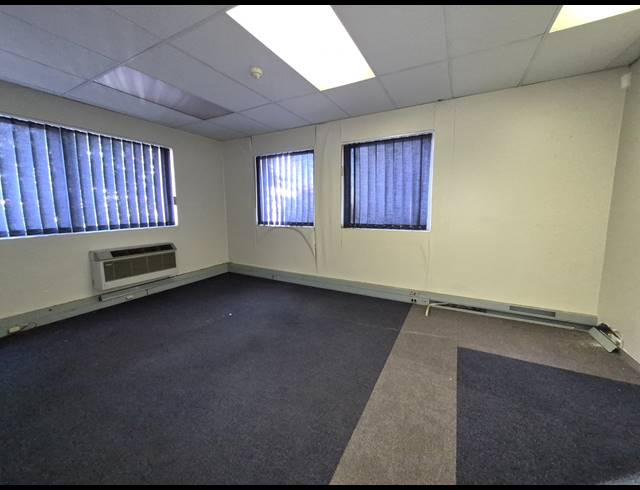 1,669M² OFFICE FOR SALE IN SUNNINGHILL